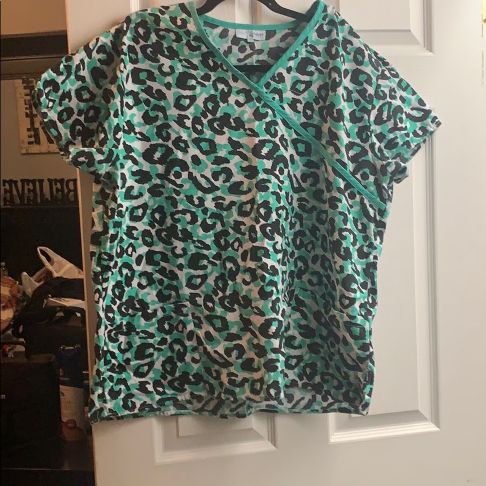 Scrub top